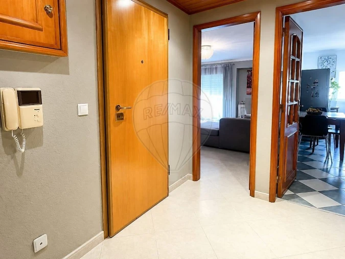Apartamento T2 para Venda em Massamá e Monte Abraão Foto 6