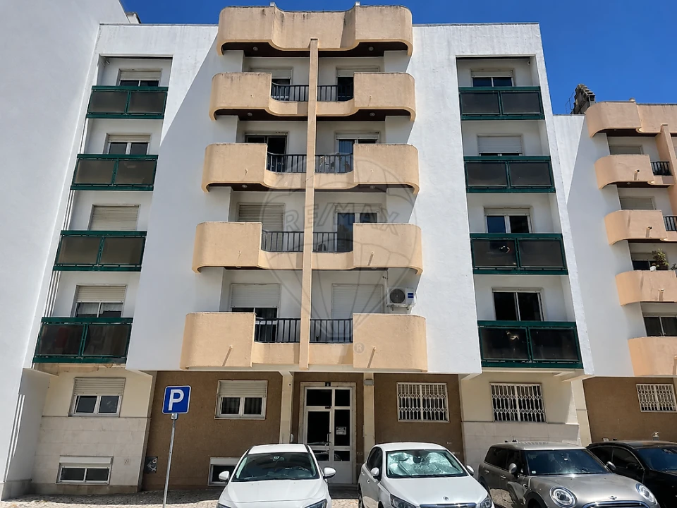 Apartamento T2 para Venda em Massamá e Monte Abraão Foto 20
