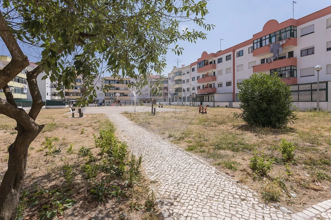 Apartamento T2 para Venda em Caldas da Rainha - Santo Onofre e Serra do Bouro Foto 30