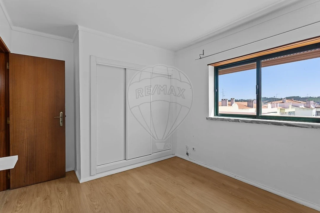 Apartamento T2 para Venda em Caldas da Rainha - Santo Onofre e Serra do Bouro Foto 7