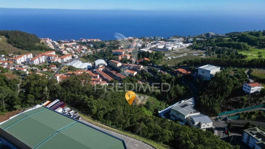Terreno para Venda em Caniço Foto 11