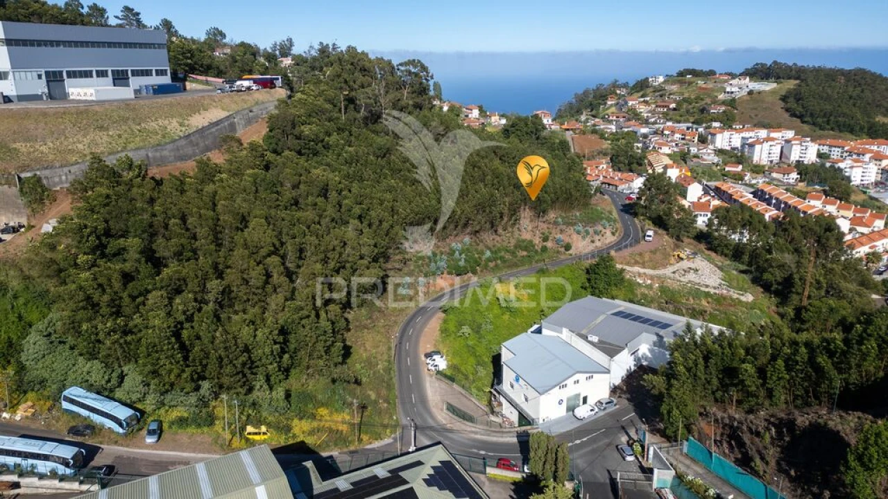 Terreno para Venda em Caniço Foto 5