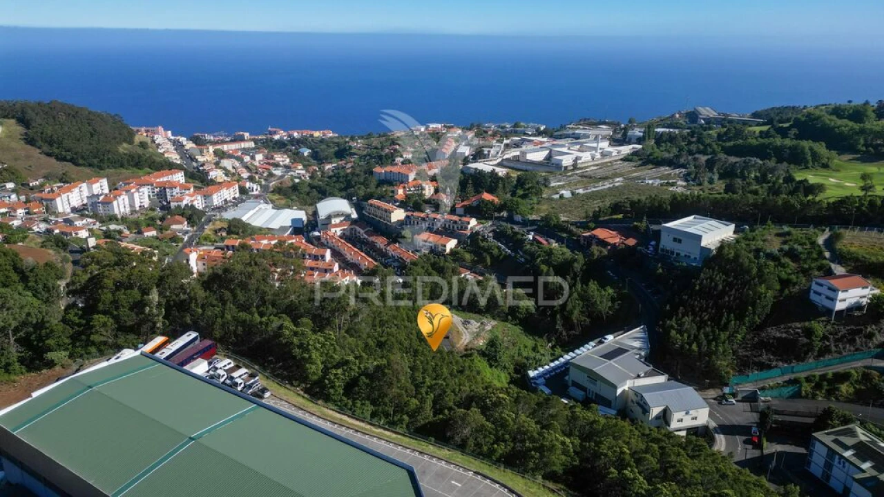 Terreno para Venda em Caniço Foto 11
