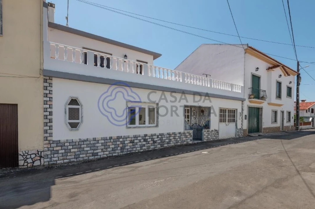Moradia T3 para Venda em Bombarral e Vale Covo Foto 7