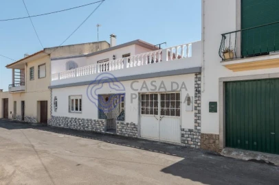 Moradia T3 para Venda em Bombarral e Vale Covo