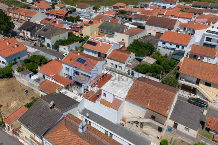 Moradia T3 para Venda em Bombarral e Vale Covo Foto 3