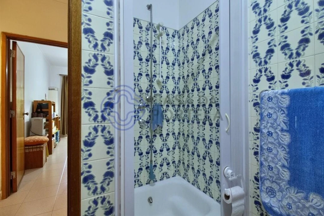 Apartamento T3 para Venda em Carcavelos e Parede Foto 12
