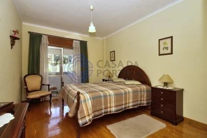 Apartamento T3 para Venda em Carcavelos e Parede
