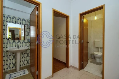 Apartamento T3 para Venda em Carcavelos e Parede