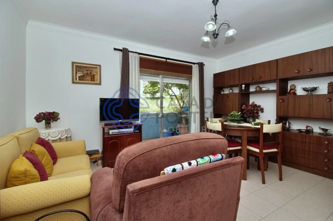 Apartamento T3 para Venda em Carcavelos e Parede Foto 1