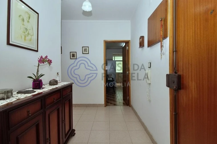 Apartamento T3 para Venda em Carcavelos e Parede Foto 7