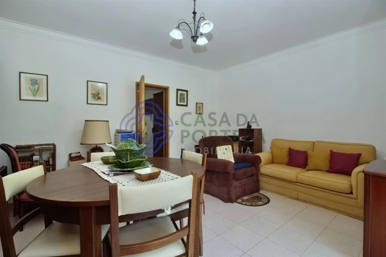 Apartamento T3 para Venda em Carcavelos e Parede Foto 3