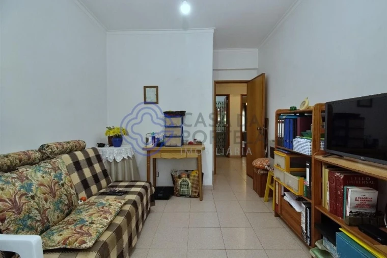 Apartamento T3 para Venda em Carcavelos e Parede Foto 16