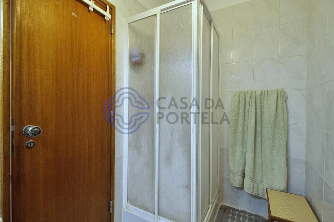 Apartamento T3 para Venda em Carcavelos e Parede Foto 14