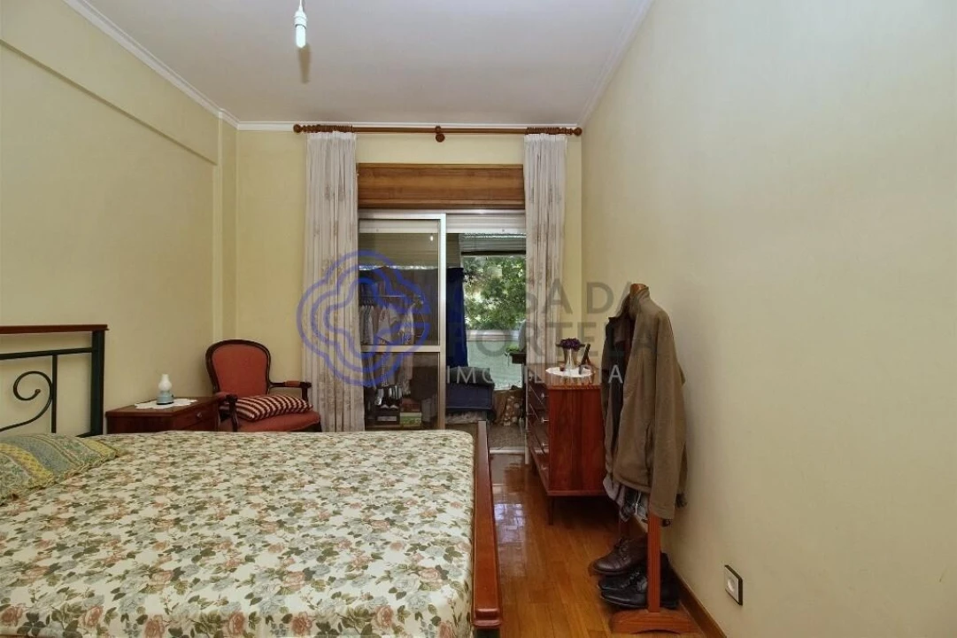 Apartamento T3 para Venda em Carcavelos e Parede Foto 20
