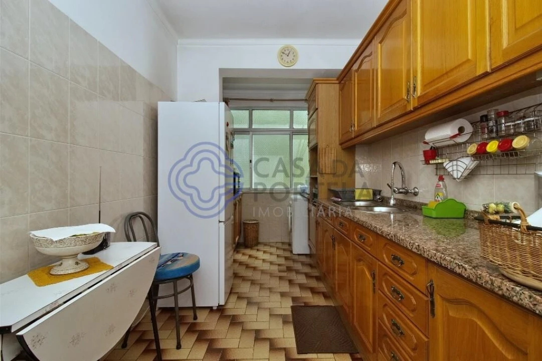Apartamento T3 para Venda em Carcavelos e Parede Foto 10