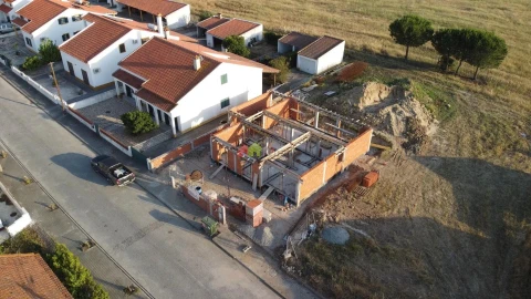 Moradia T3 para Venda em Foros de Vale de Figueira