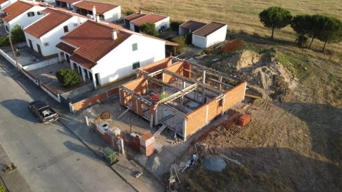 Moradia T3 para Venda em Foros de Vale de Figueira