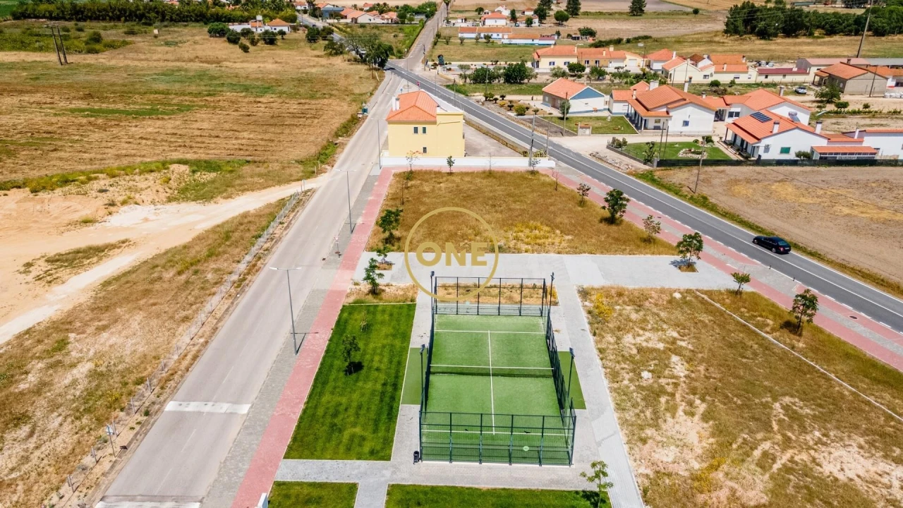 Prédio para Venda em Salvaterra de Magos e Foros de Salvaterra Foto 40