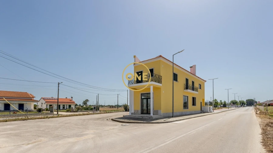 Prédio para Venda em Salvaterra de Magos e Foros de Salvaterra