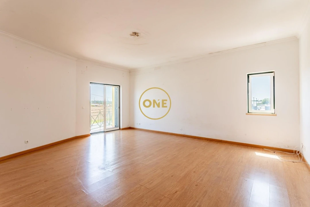 Apartamento T4 para Venda em Salvaterra de Magos e Foros de Salvaterra Foto 1