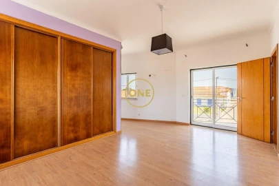 Apartamento T4 para Venda em Salvaterra de Magos e Foros de Salvaterra