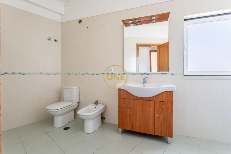 Apartamento T4 para Venda em Salvaterra de Magos e Foros de Salvaterra Foto 19