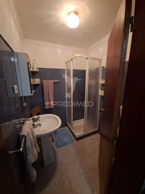 Quinta T6 para Venda em Capelins (Santo Antonio)
