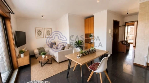 Apartamento T1 para Venda em Mafamude e Vilar do Paraíso