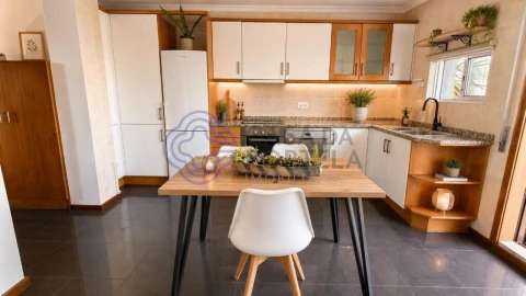 Apartamento T1 para Venda em Mafamude e Vilar do Paraíso