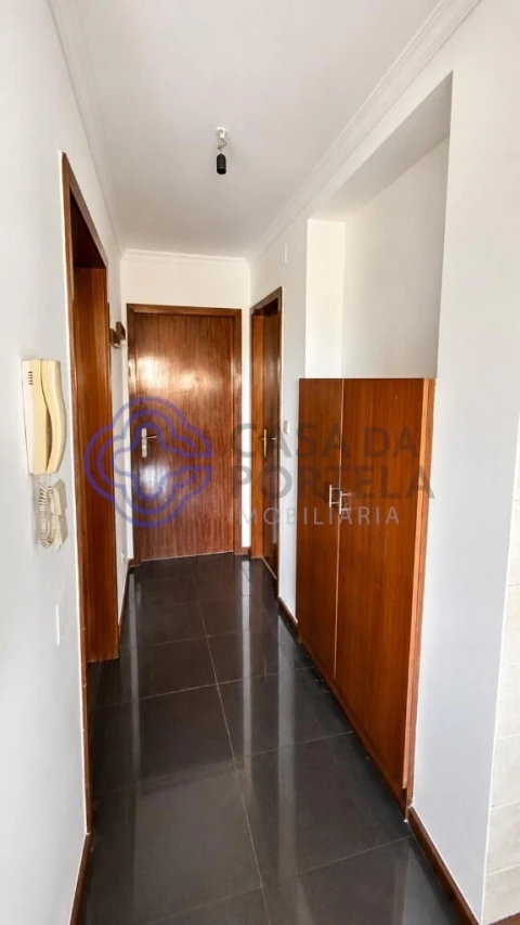 Apartamento T1 para Venda em Mafamude e Vilar do Paraíso