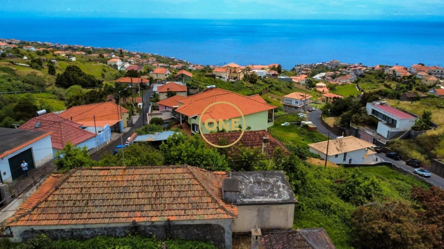 Moradia T3 para Venda em Arco da Calheta Foto 18