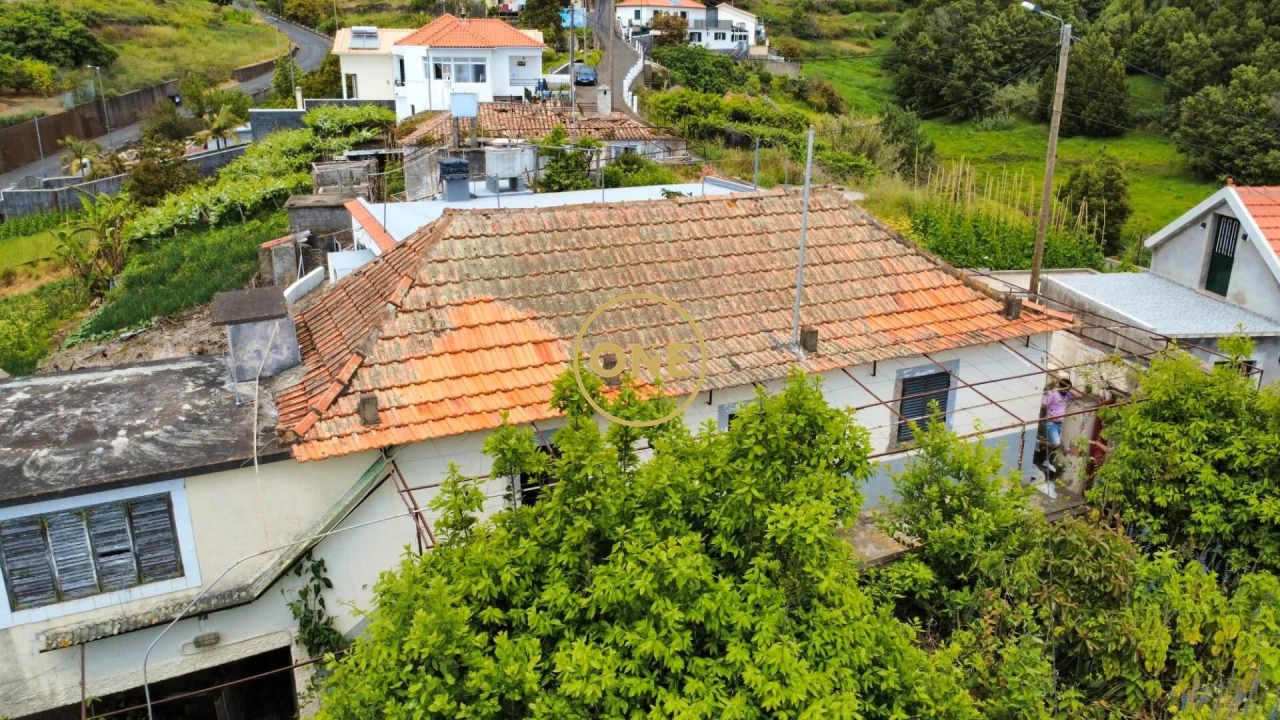 Moradia T3 para Venda em Arco da Calheta Foto 19