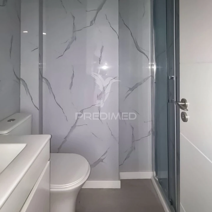 Apartamento T2 para Venda em Benfica Foto 7