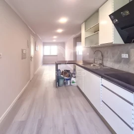 Apartamento T2 para Venda em Benfica