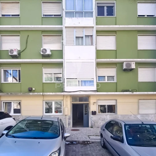 Apartamento T2 para Venda em Benfica Foto 9