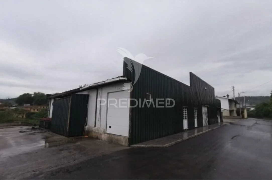 Armazém para Venda em Recardães e Espinhel Foto 2