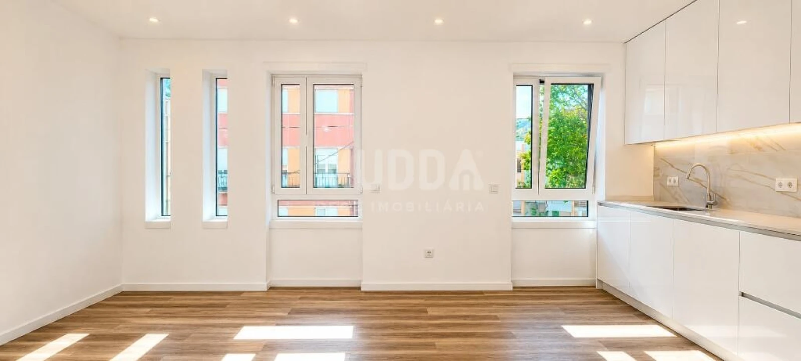 Apartamento T2 para Venda em Nazare Foto 10