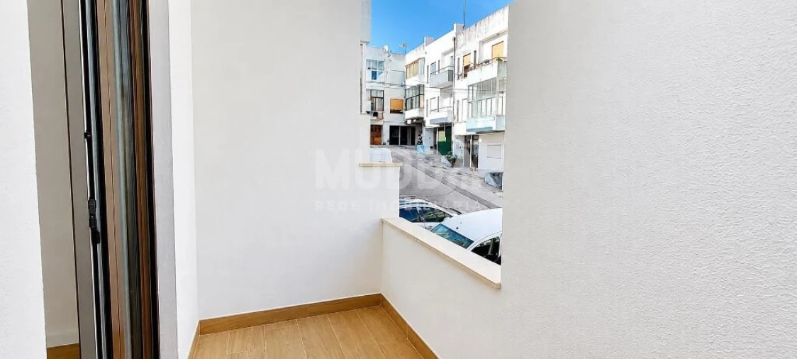 Apartamento T2 para Venda em Nazare Foto 19