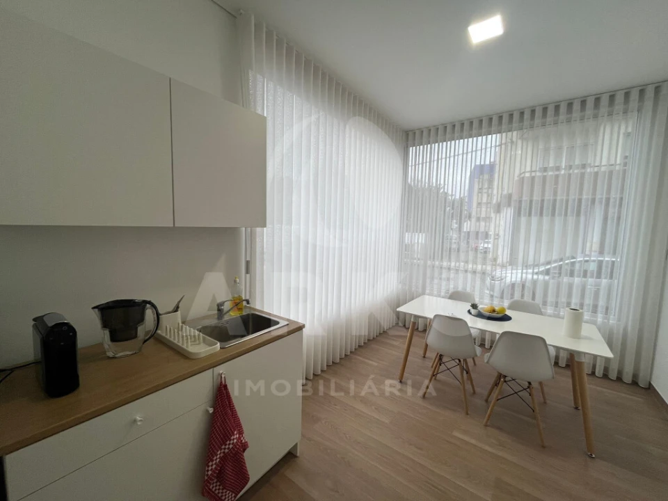 Loja para Trespasse em Santo Tirso, Couto (Santa Cristina e São Miguel) e Burgães Foto 5