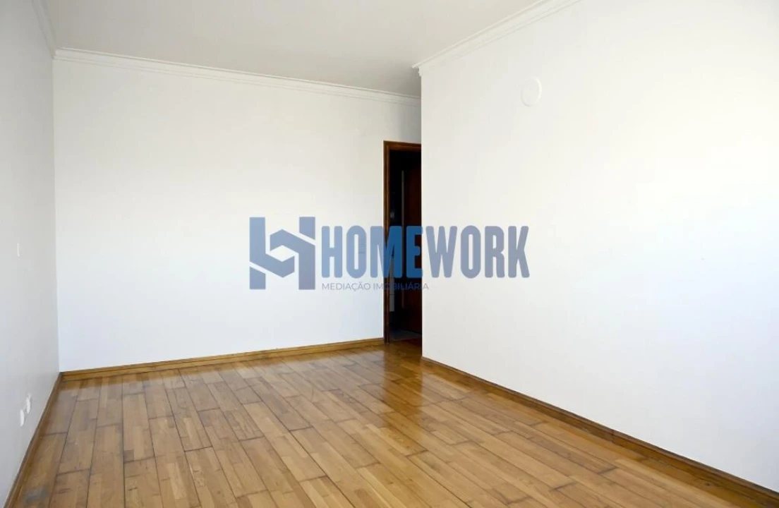 Apartamento T3 para Venda em Barreiro e Lavradio Foto 18