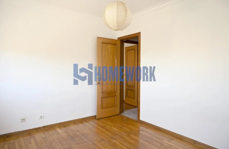 Apartamento T3 para Venda em Barreiro e Lavradio Foto 26