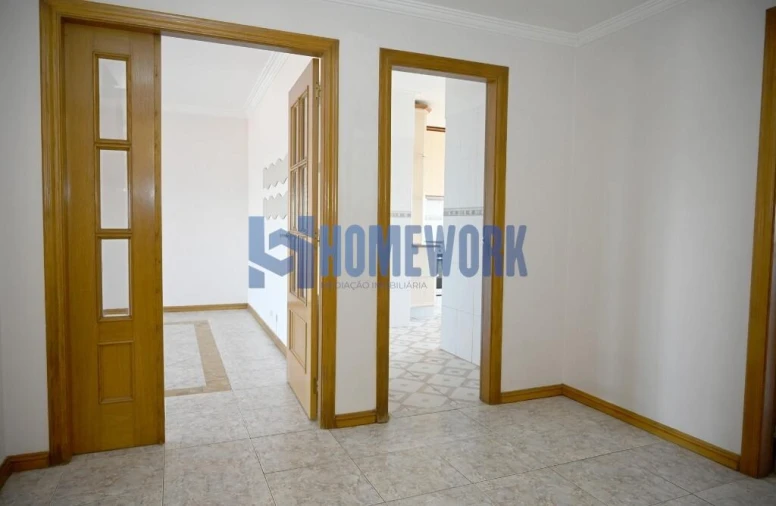 Apartamento T3 para Venda em Barreiro e Lavradio Foto 15