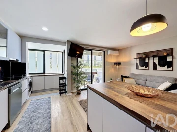 Apartamento T2 para Venda em Funchal (Santa Maria Maior)