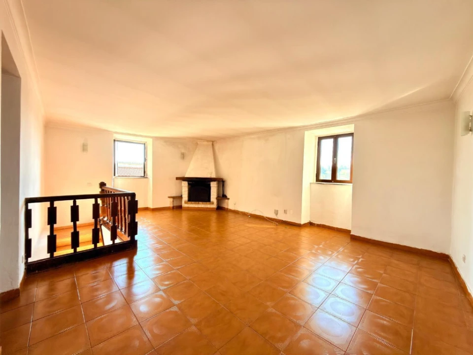 Moradia T4 para Venda em Assafarge e Antanhol Foto 1