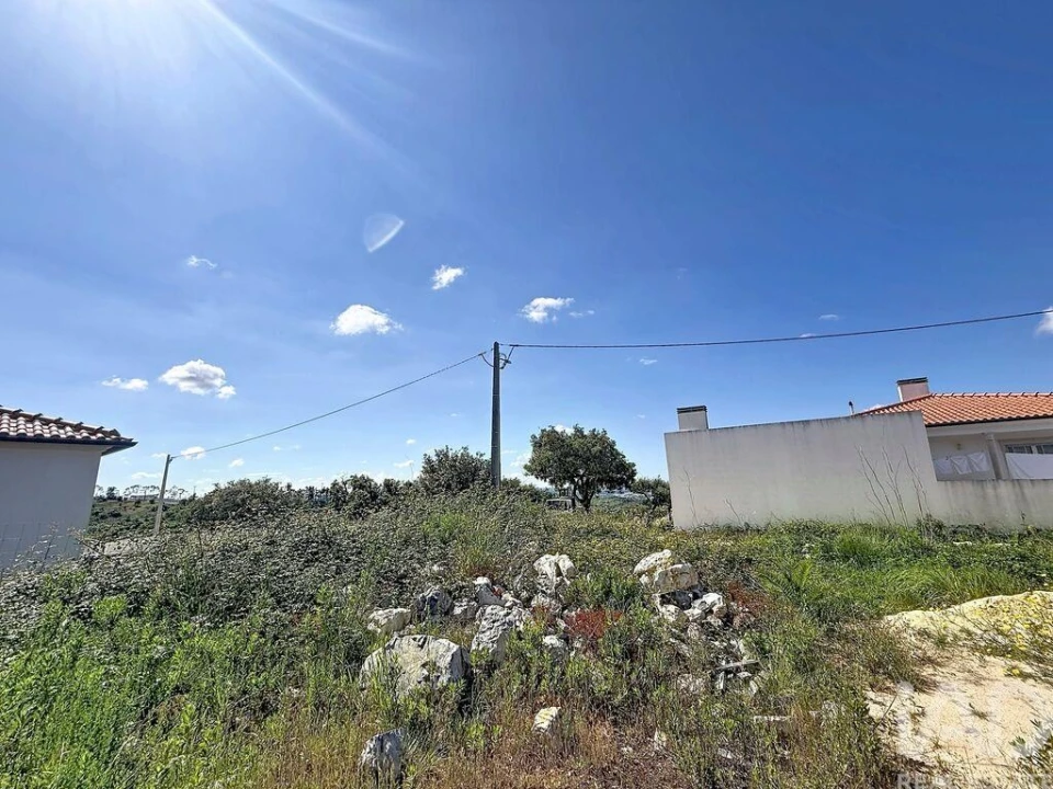 Terreno para Venda em Alqueidão da Serra Foto 1