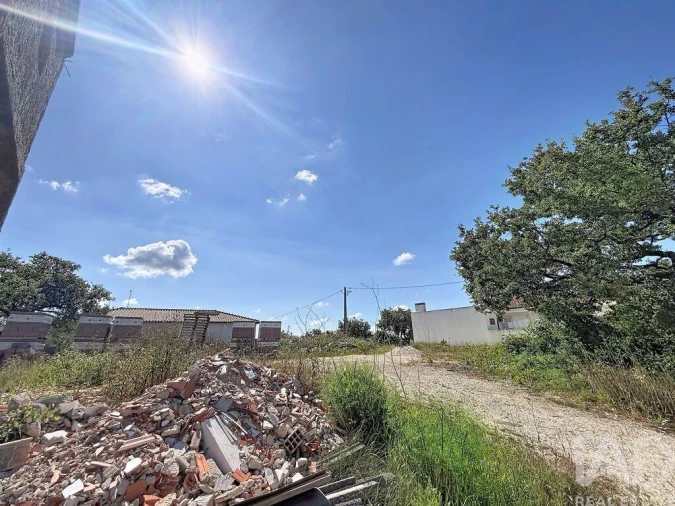 Terreno para Venda em Alqueidão da Serra Foto 2