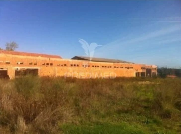 Armazém para Venda em Povoa da Isenta