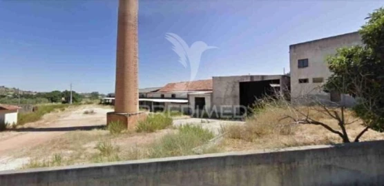 Armazém para Venda em Povoa da Isenta