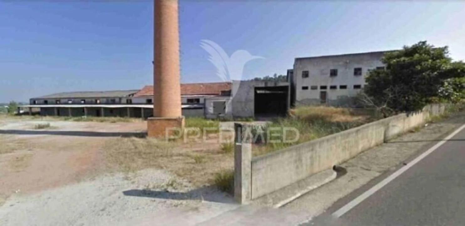 Armazém para Venda em Povoa da Isenta Foto 2
